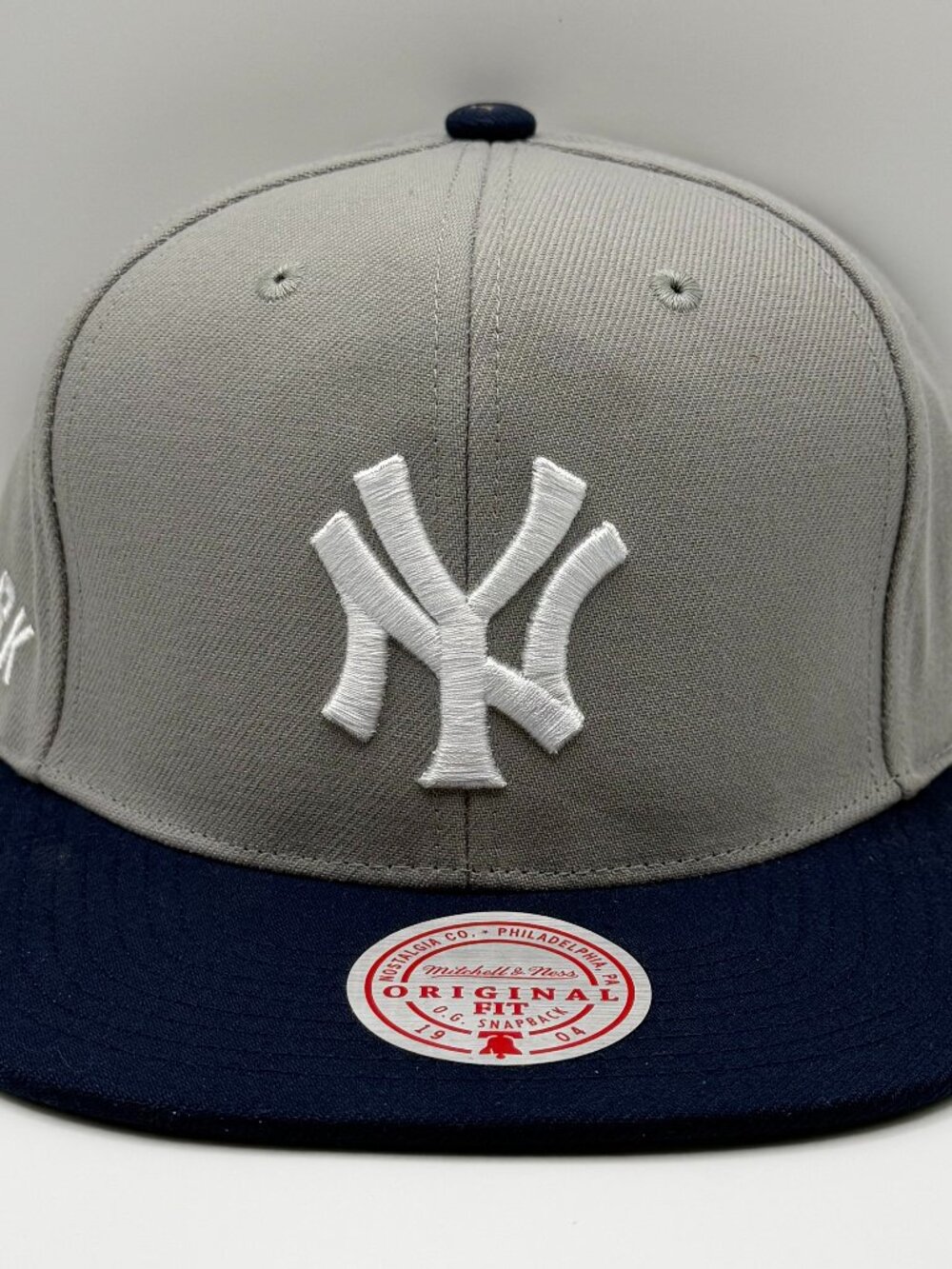 New York Yankees Away Mitchell & Ness Coop 2 Tone Grey Blue Snapback Hat Cap